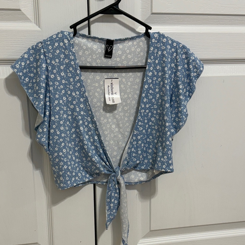 Windsor Blue Floral Tie-Front Crop Top